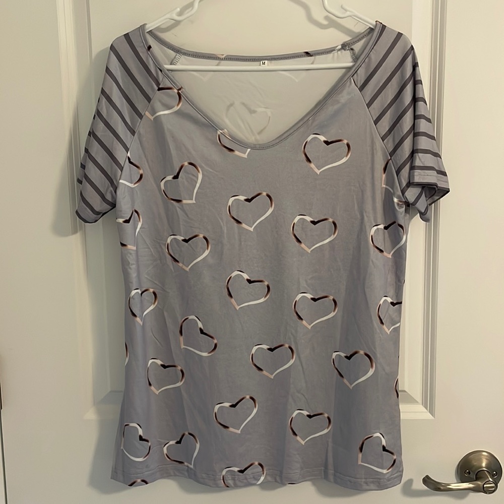 Soft Gray Shirt Top Hearts Galore Size Medium